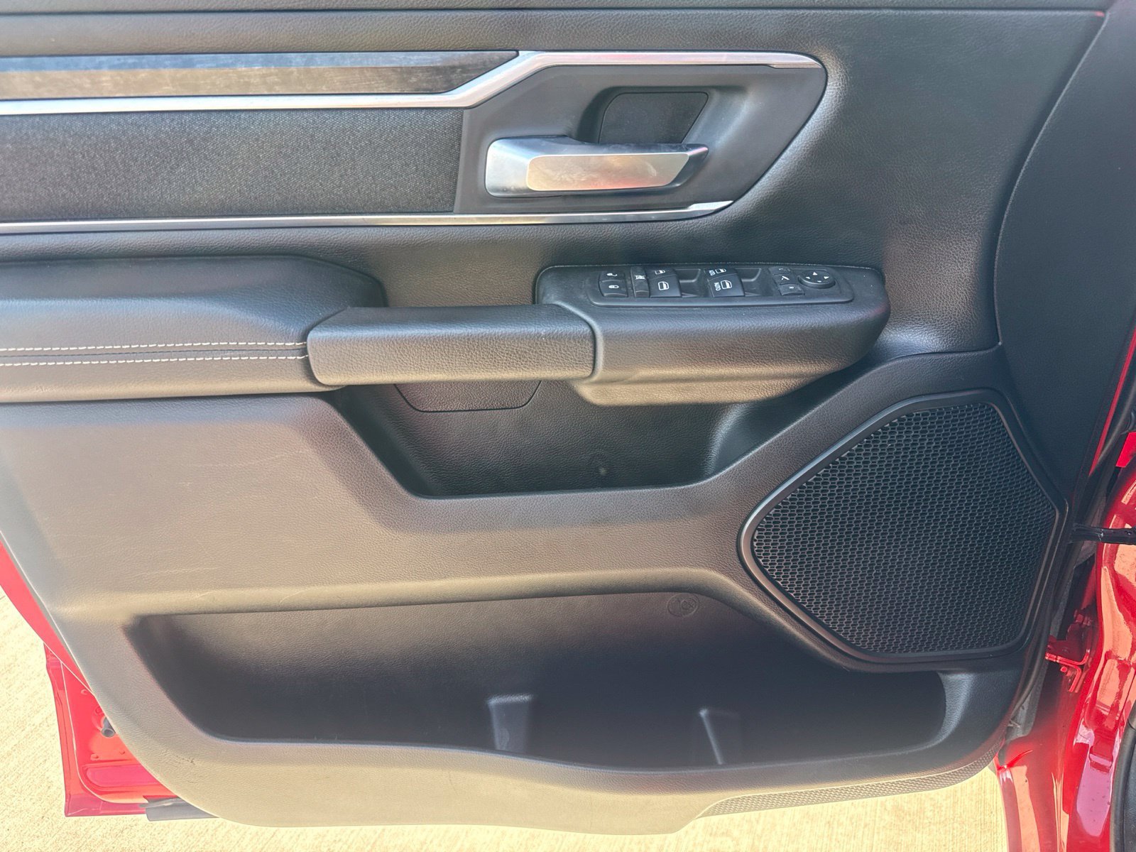 Used 2019 RAM 1500 Big Horn AWD/4WD image 9