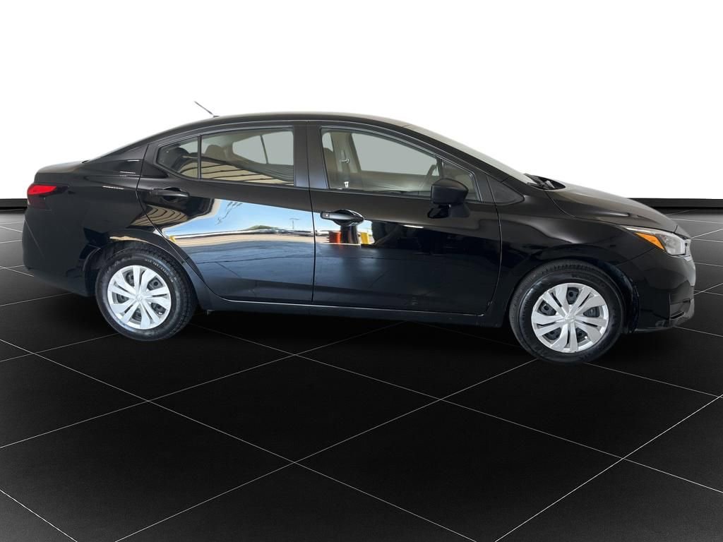 Used 2025 Nissan Versa S FWD image 6