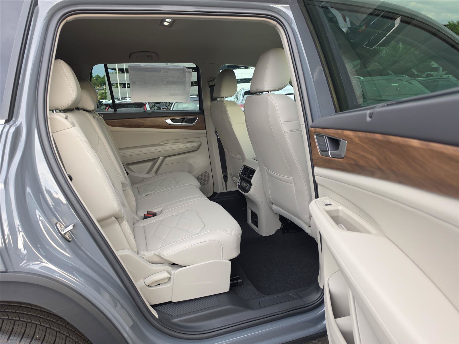 New 2026 Volkswagen Atlas SE AWD/4WD image 26