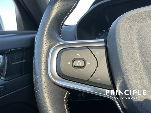 Certified 2021 Volvo XC40 P8 Recharge w/ Advanced Package image 19