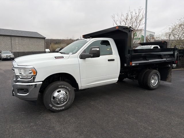 New 2024 RAM 3500 Tradesman AWD/4WD image 6