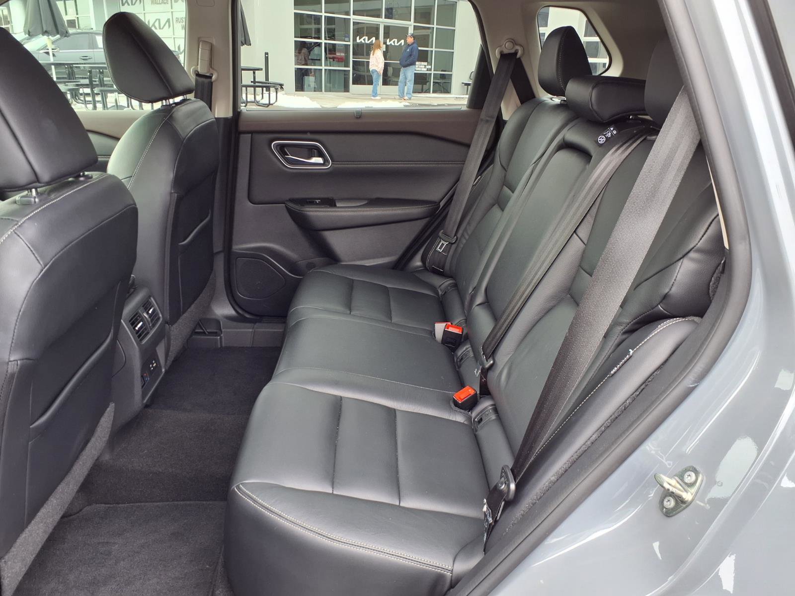 Used 2021 Nissan Rogue SL image 10