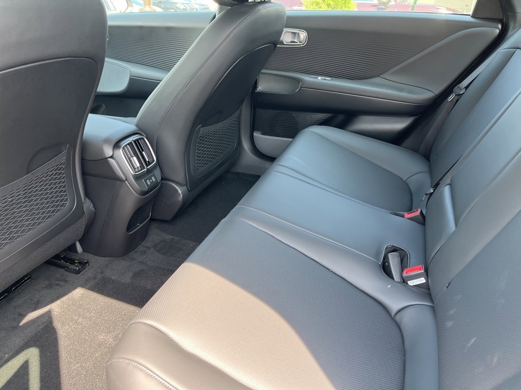 New 2024 Hyundai Ioniq 6 SEL image 11