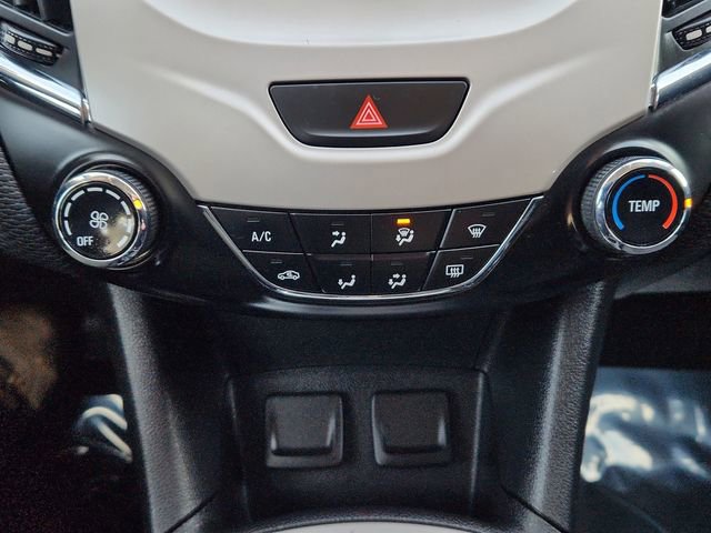 Used 2017 Chevrolet Cruze LS image 40