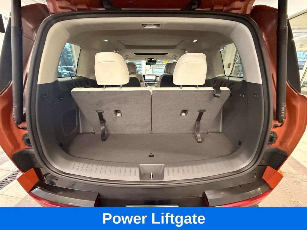 Used 2025 Hyundai Santa Fe Calligraphy image 12