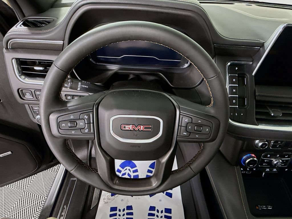 Used 2024 GMC Yukon XL AT4 AWD/4WD image 22