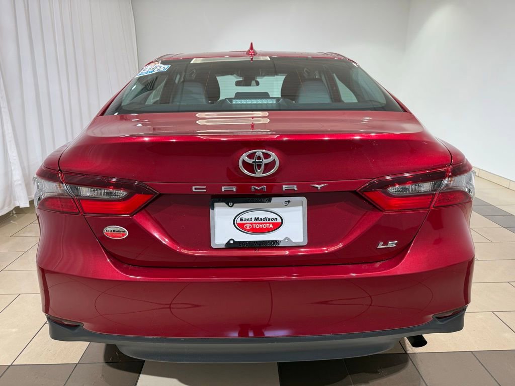 Certified 2022 Toyota Camry LE image 4