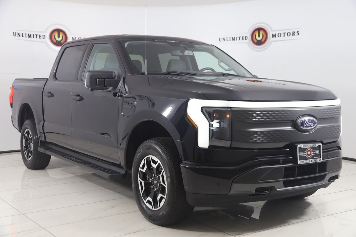 Used 2023 Ford F150 Lightning XLT AWD/4WD image 20