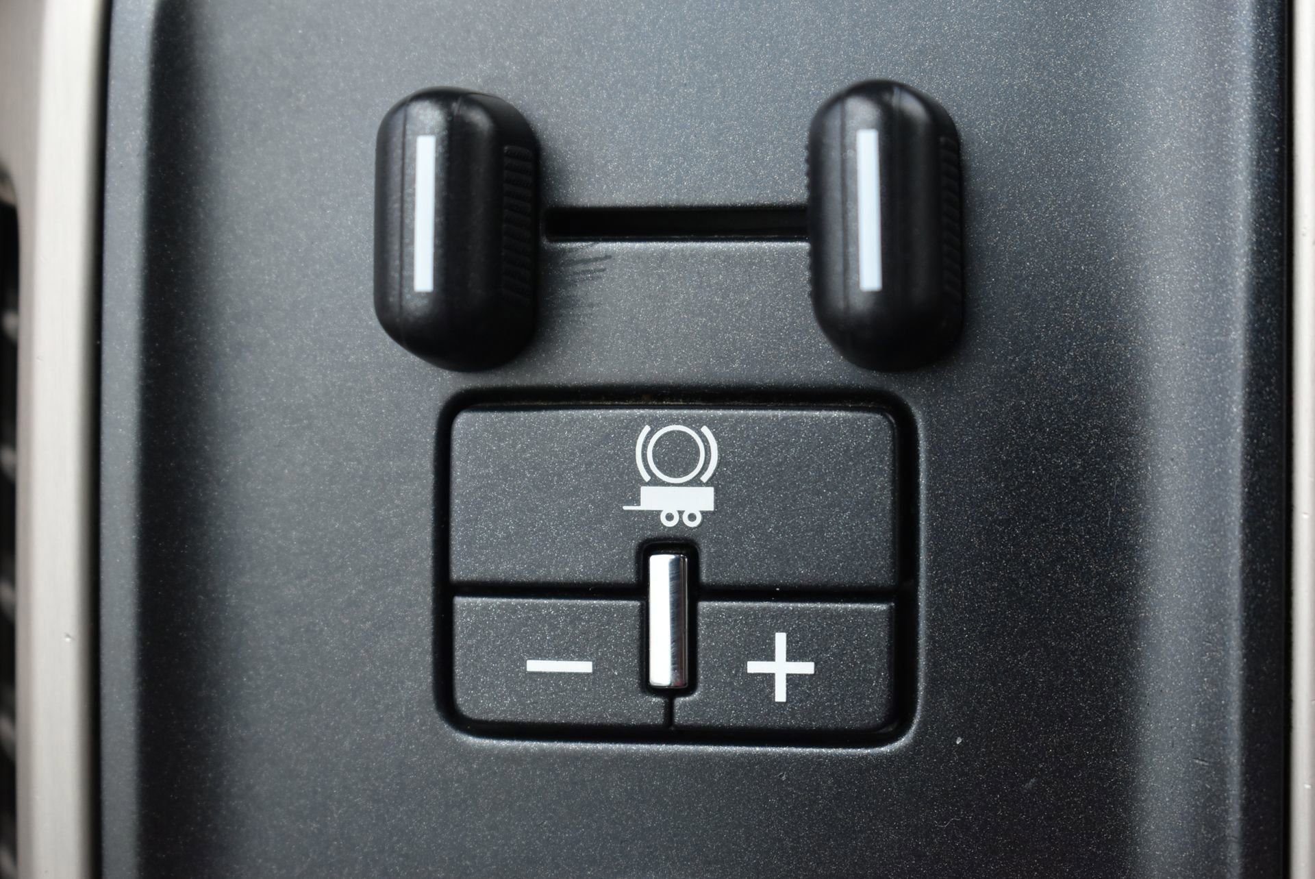 Used 2016 GMC Sierra 3500 Denali w/ Duramax Plus Package image 22