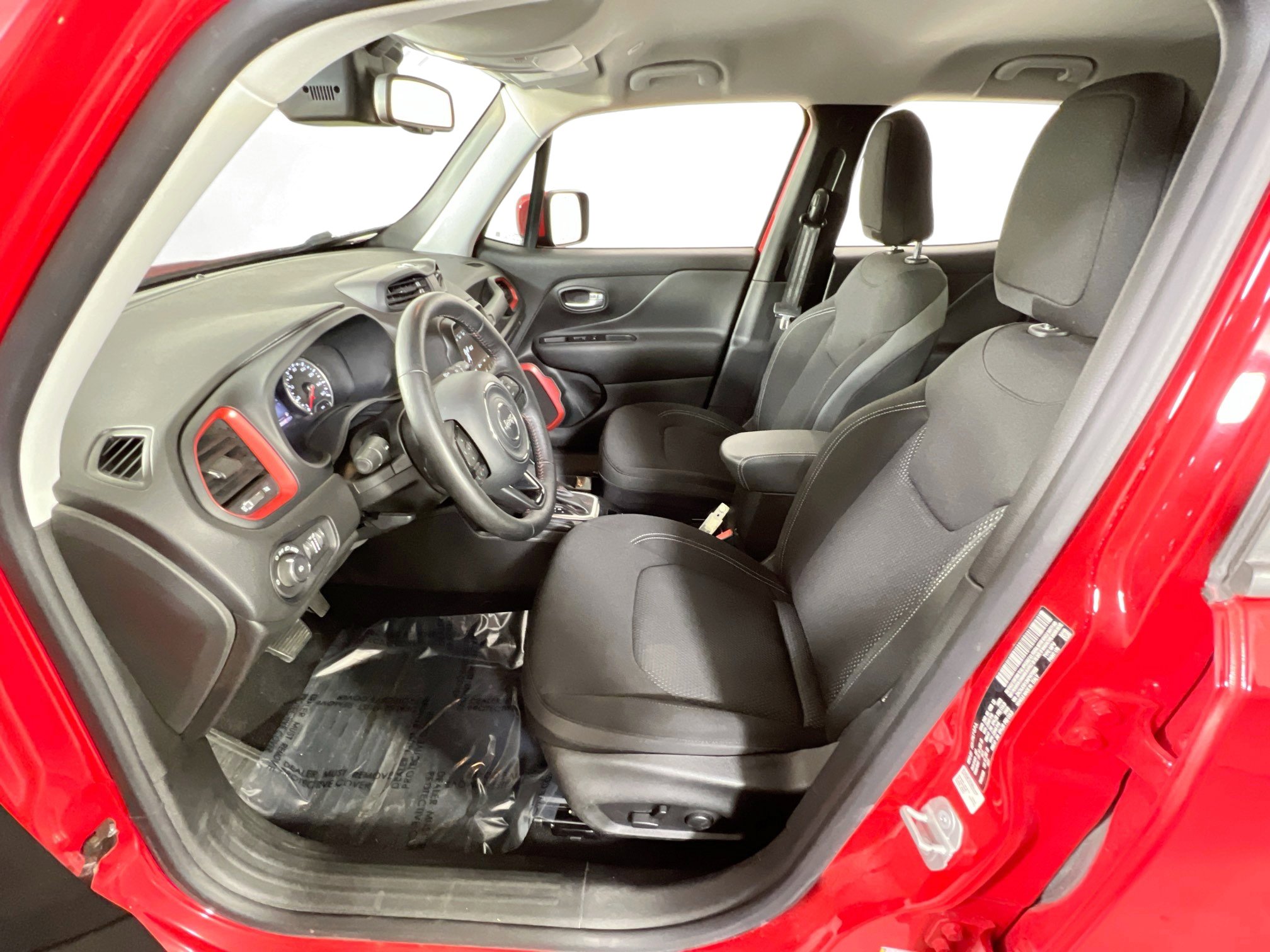 Used 2022 Jeep Renegade Latitude w/ Convenience Group AWD/4WD image 21