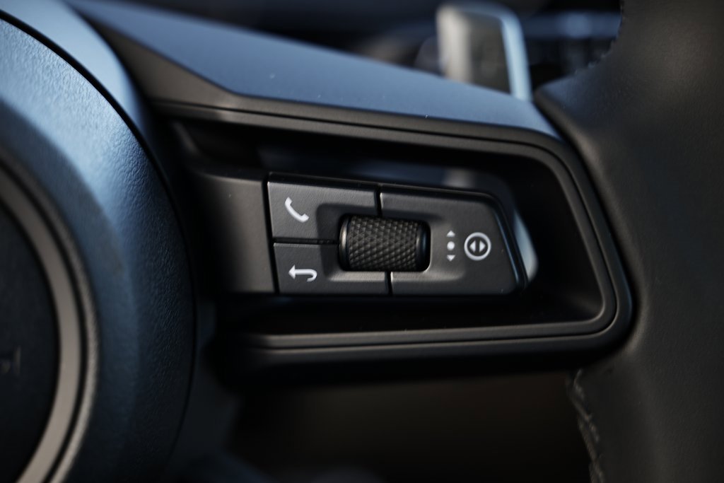 New 2026 Porsche Cayenne S image 37