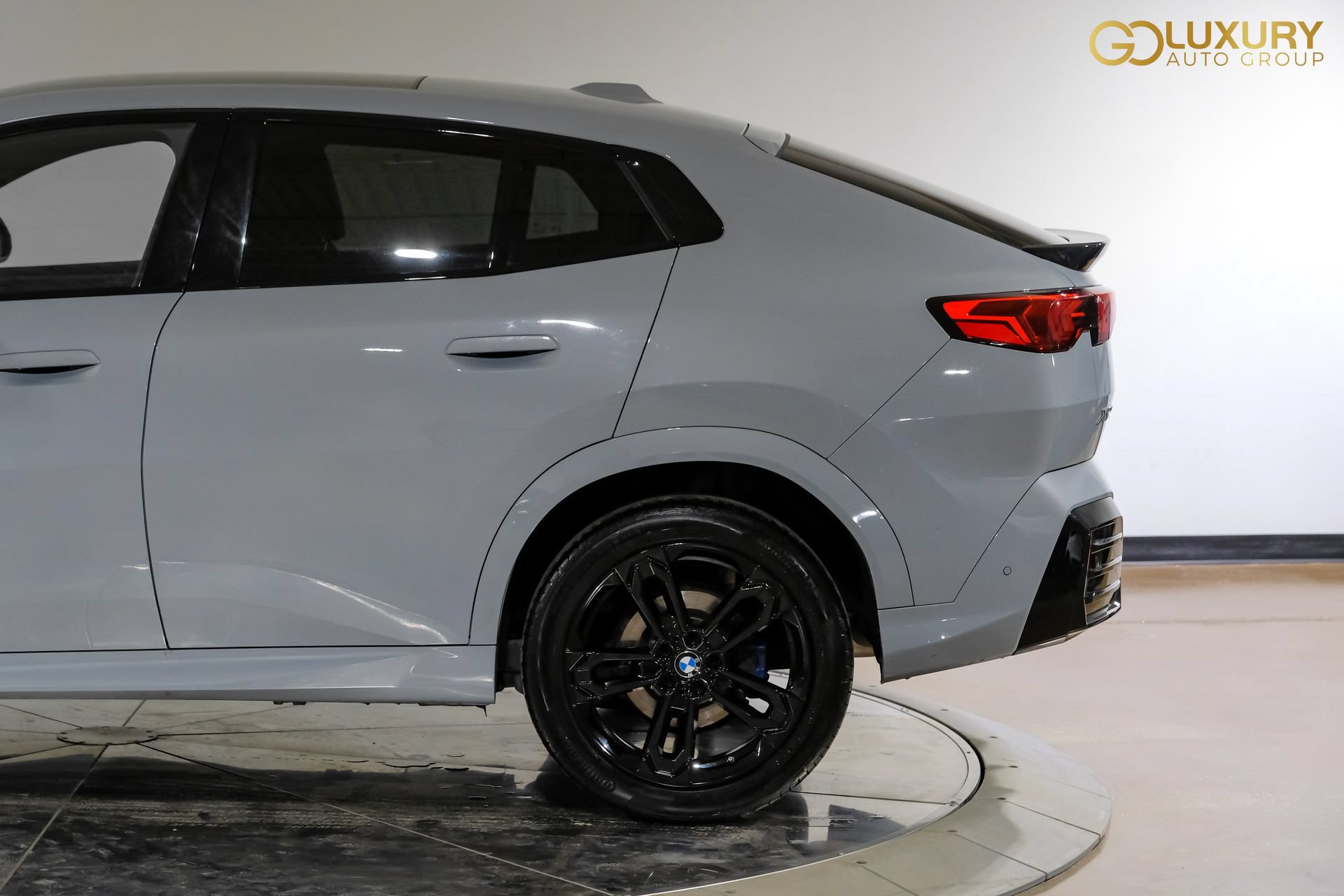 Used 2025 BMW X2 xDrive28i AWD/4WD image 15
