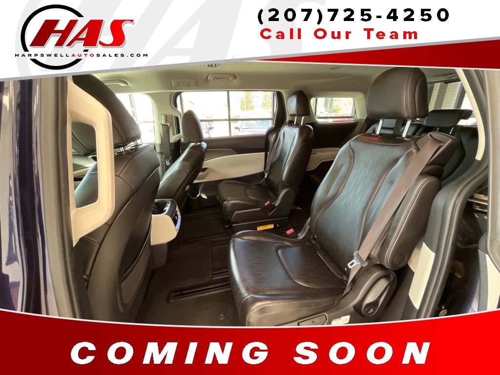 Used 2022 Kia Carnival LX image 10