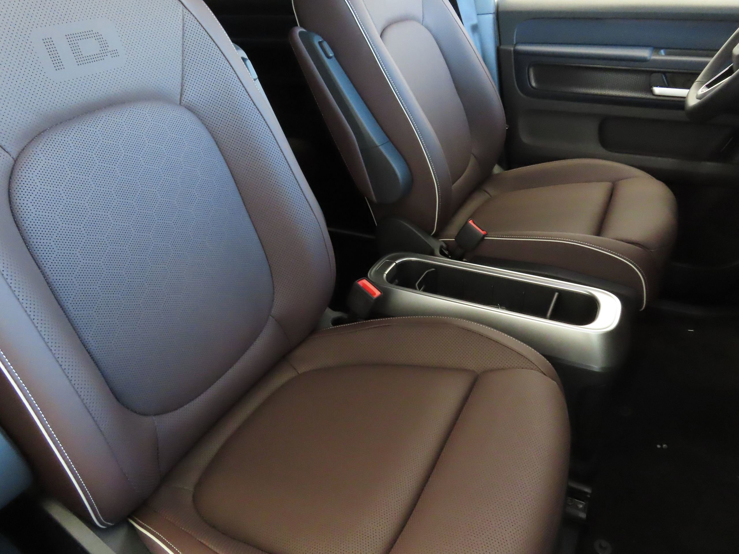 New 2025 Volkswagen ID. Buzz Pro S image 41