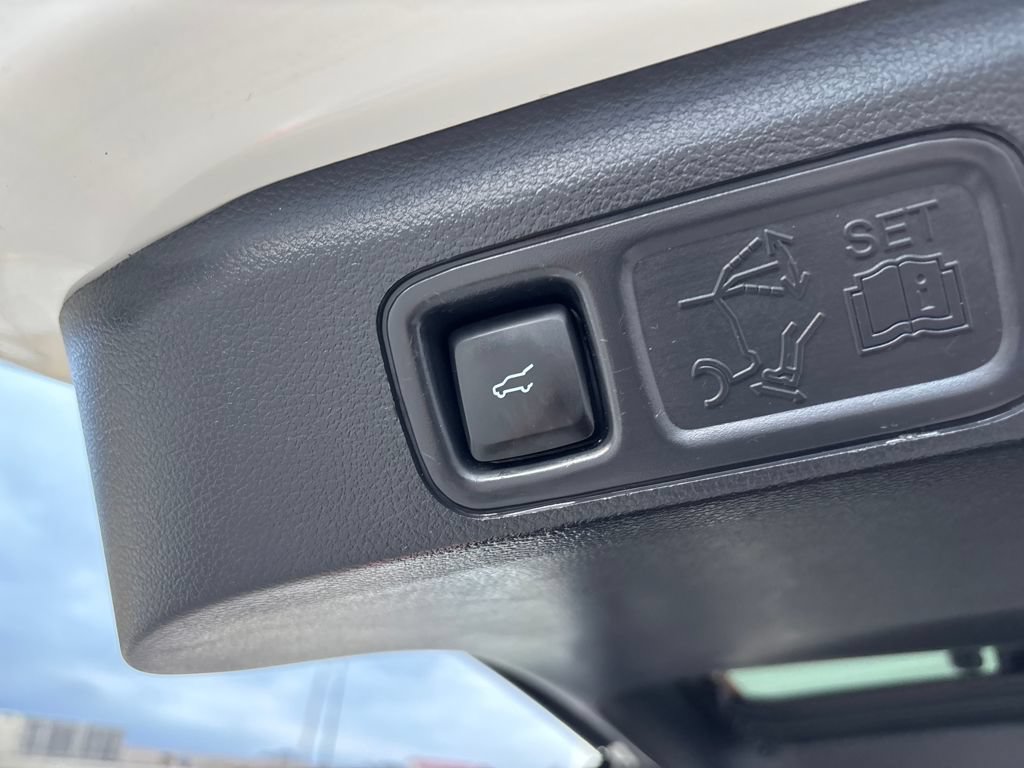 Used 2022 Ford Expedition Max Platinum AWD/4WD image 34