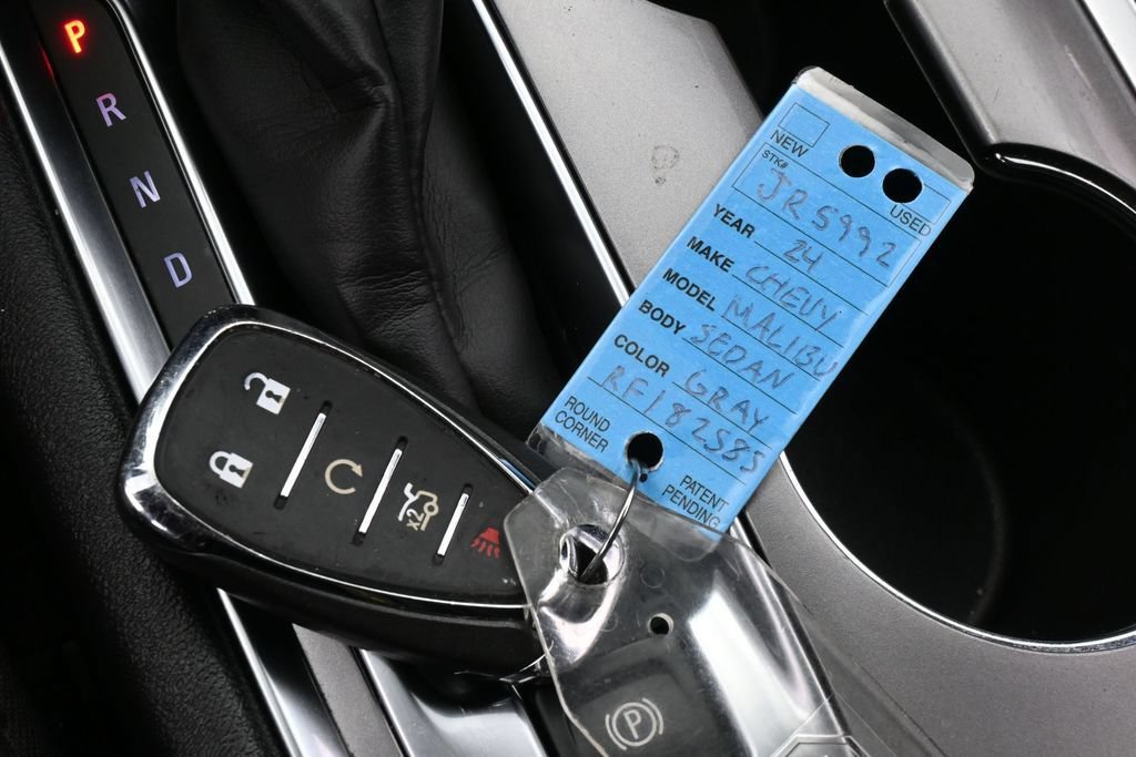 Used 2024 Chevrolet Malibu LT FWD image 23