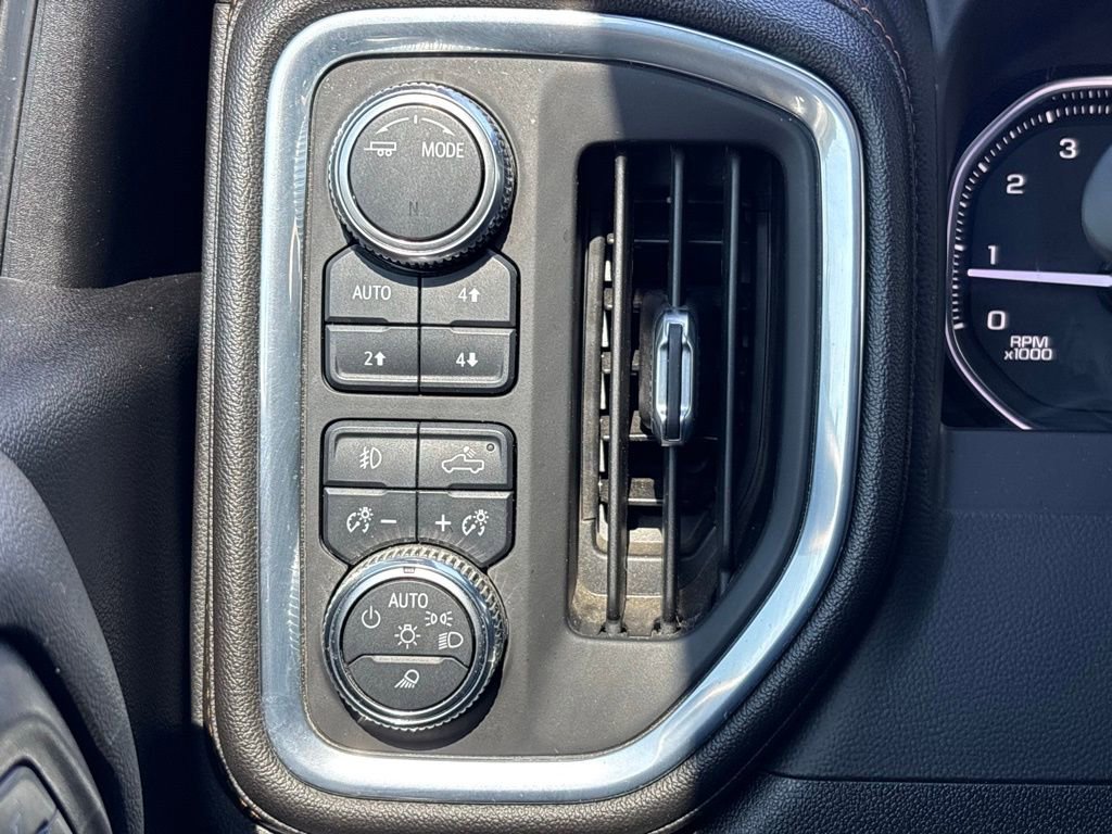 Used 2022 GMC Sierra 2500 AT4 image 18