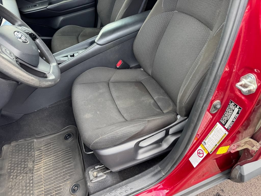 Used 2019 Toyota C-HR LE FWD image 6