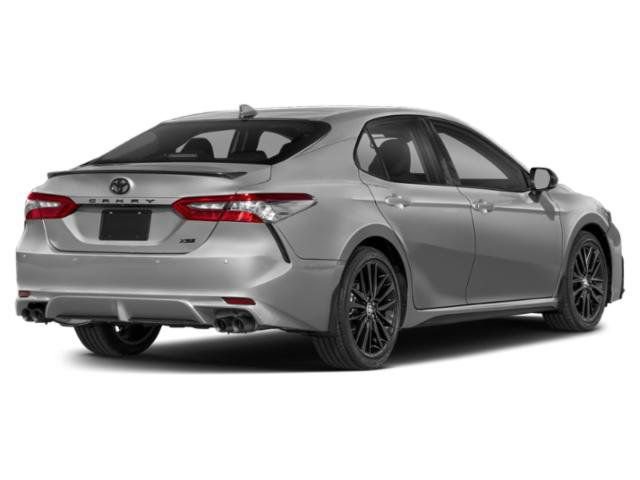 Used 2022 Toyota Camry XSE FWD image 2