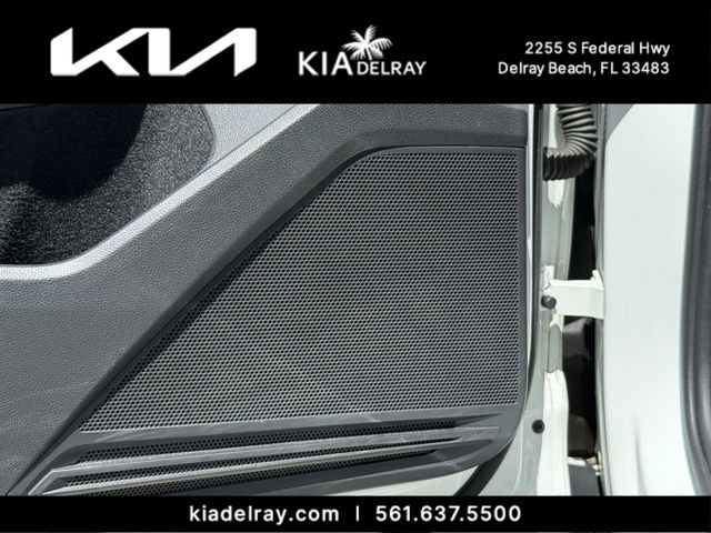 Used 2019 Volkswagen Tiguan SE w/ Panoramic Sunroof Package FWD image 17