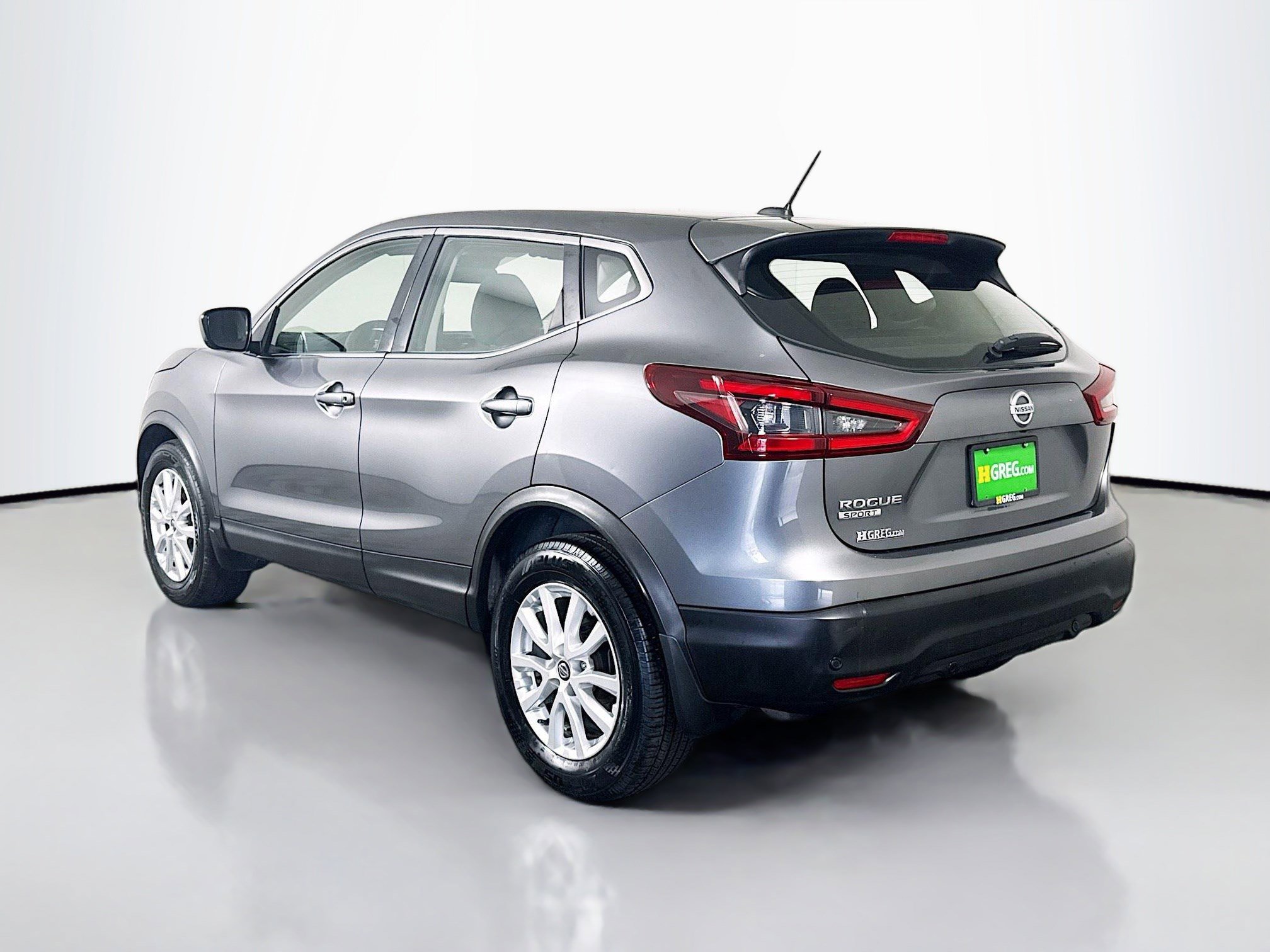 Used 2020 Nissan Rogue Sport S w/ Appearance Package FWD image 7