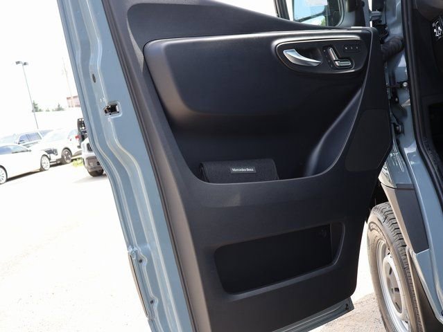 Used 2025 Mercedes-Benz Sprinter 2500 image 37