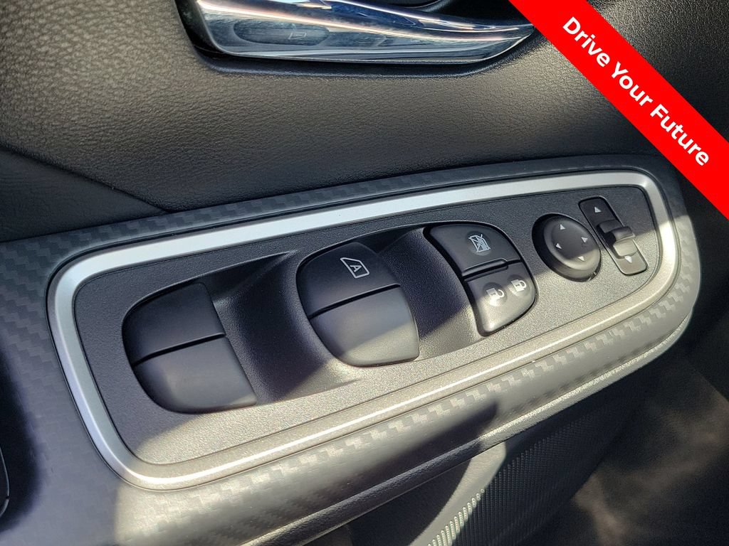 Certified 2025 Nissan Versa SR w/ Trunk Package FWD image 17