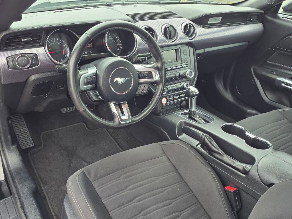 Used 2017 Ford Mustang EcoBoost image 21