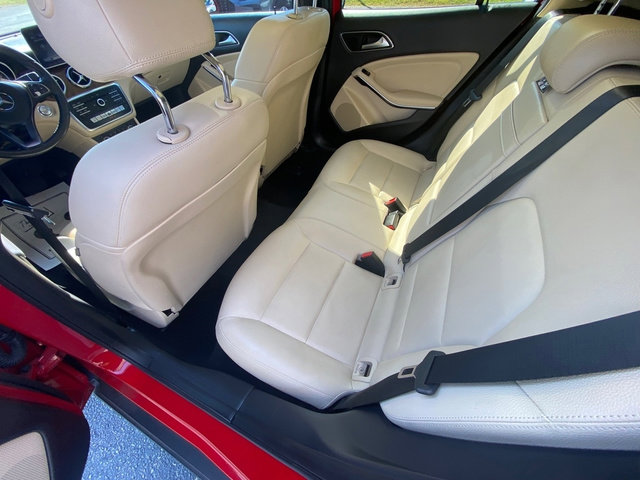 Used 2018 Mercedes-Benz GLA 250 image 12