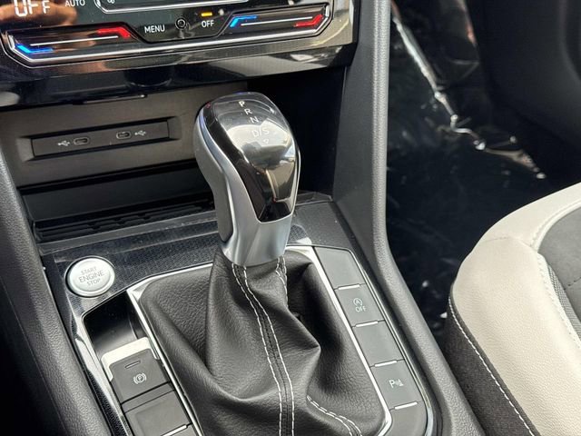 New 2025 Volkswagen Taos SE image 23