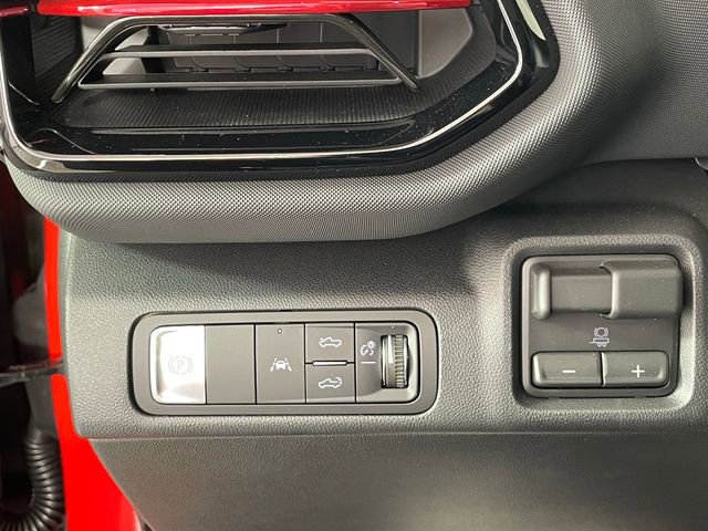 Certified 2026 Chevrolet Silverado EV Trail Boss w/ Premium Package AWD/4WD image 13