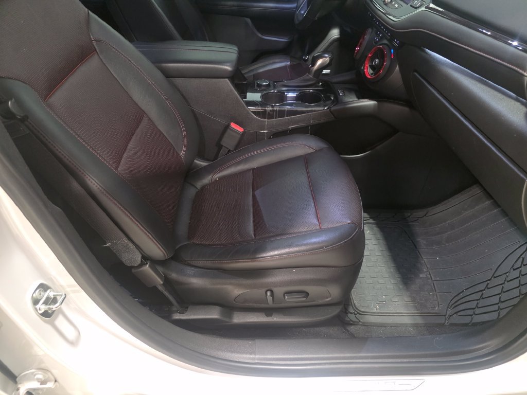 Used 2020 Chevrolet Blazer RS FWD image 15