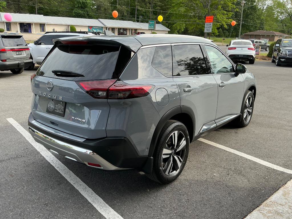Used 2023 Nissan Rogue Platinum w/ Platinum Premium Package image 5