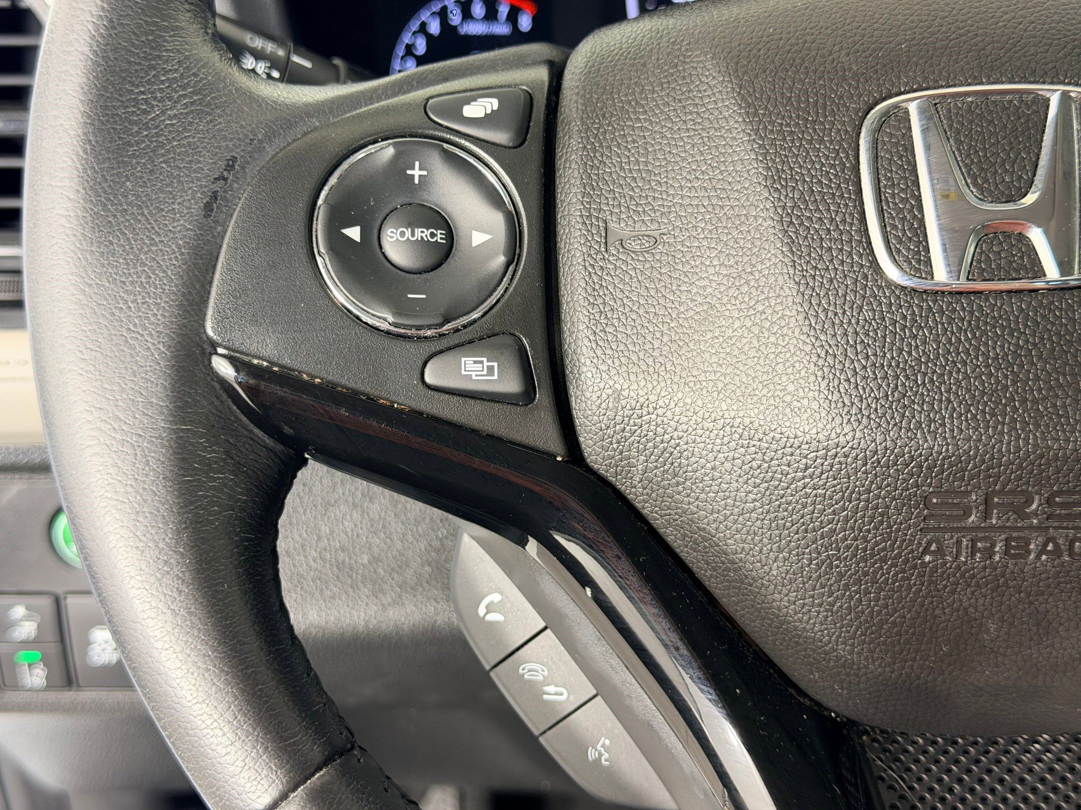 Used 2019 Honda HR-V Touring image 16