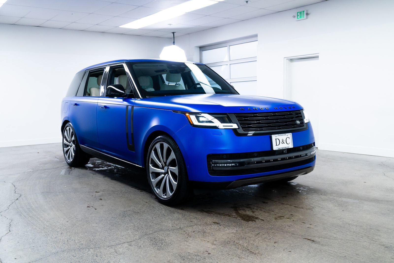 Used 2025 Land Rover Range Rover Long Wheelbase SE AWD/4WD image 27