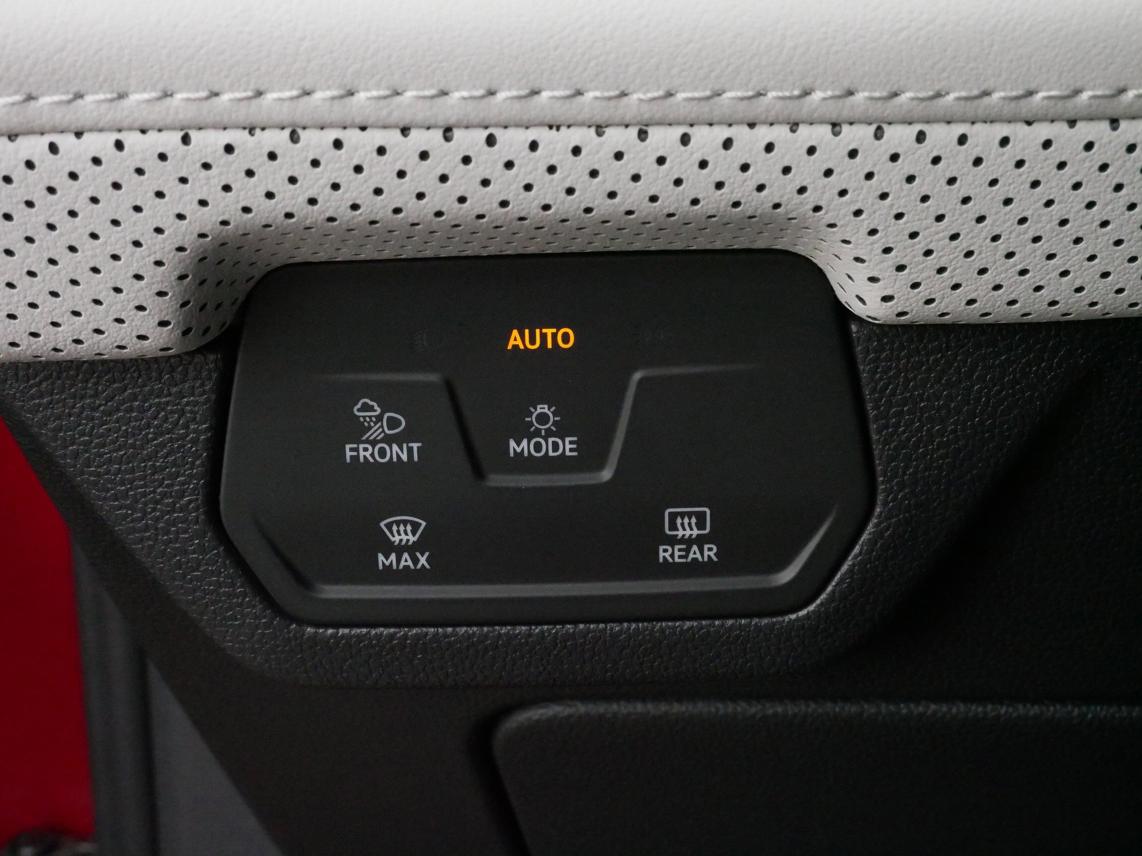 Certified 2025 Volkswagen Atlas Cross Sport SEL Premium R-Line image 27