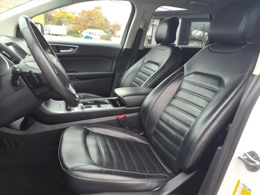 Used 2019 Ford Edge SEL w/ Equipment Group 201A image 25
