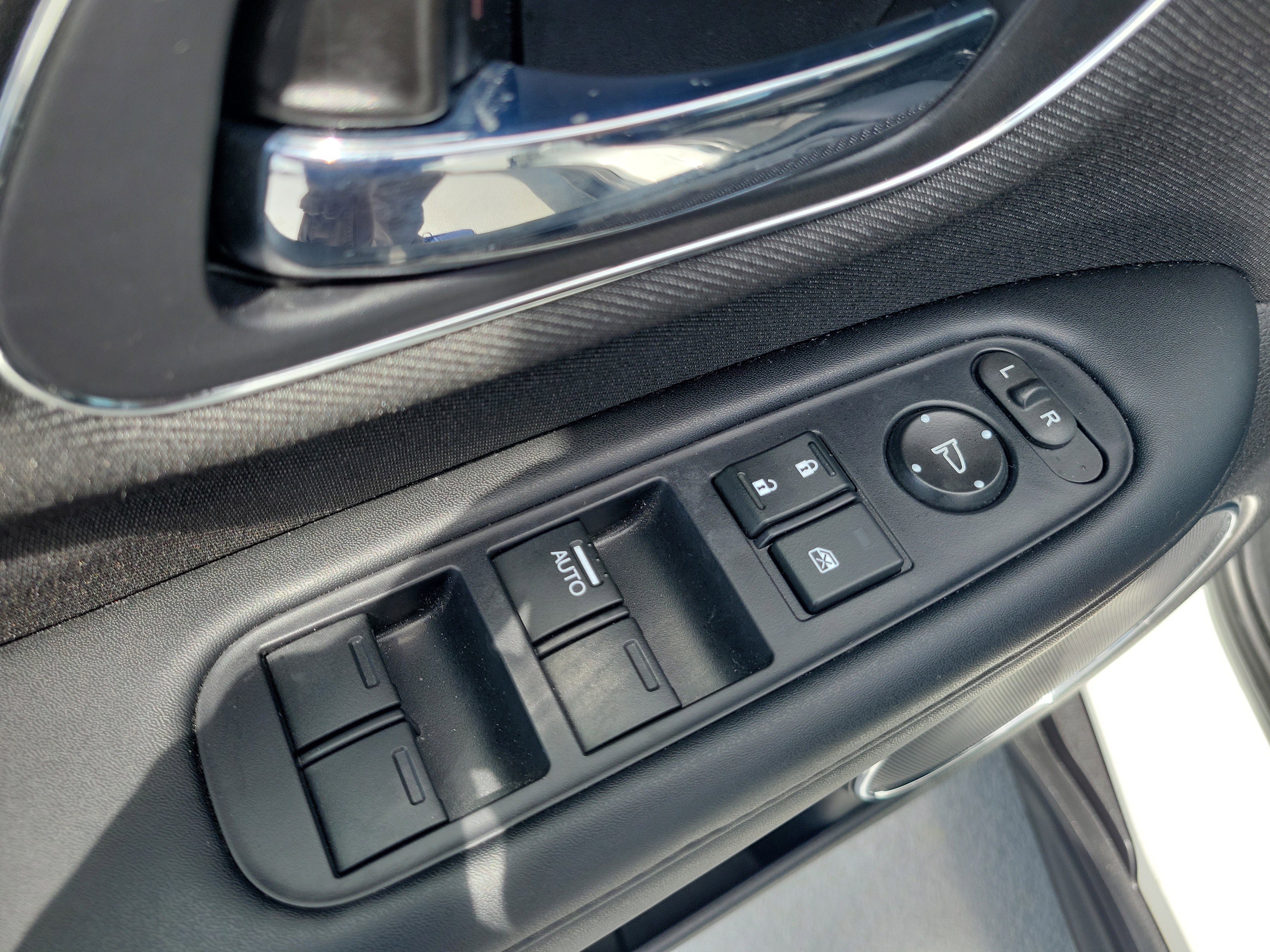 Used 2022 Honda HR-V EX image 19