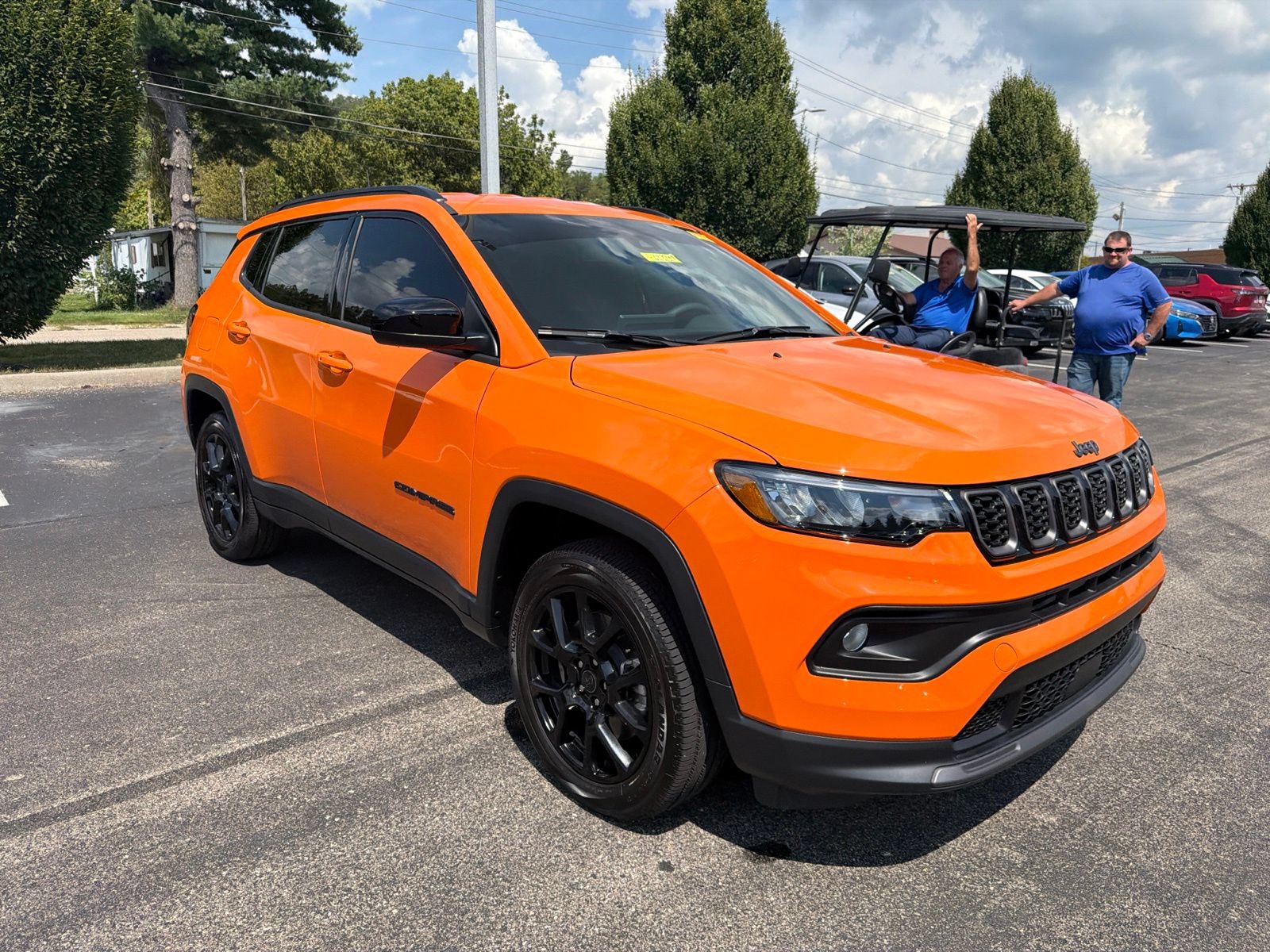 Used 2026 Jeep Compass Latitude AWD/4WD image 7