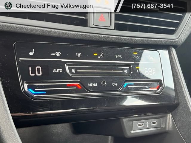 Used 2025 Volkswagen Jetta Sport FWD image 37
