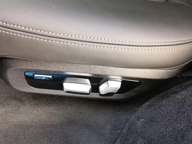 Used 2025 BMW X7 M60i image 12