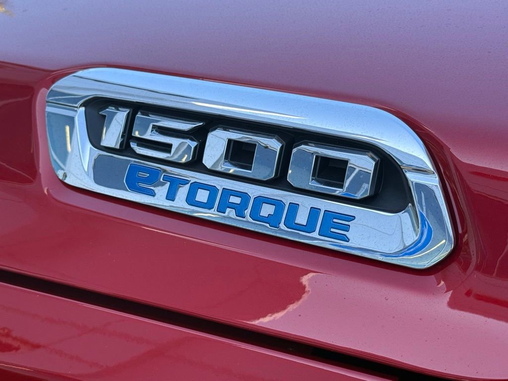 New 2026 RAM 1500 Laramie AWD/4WD image 34