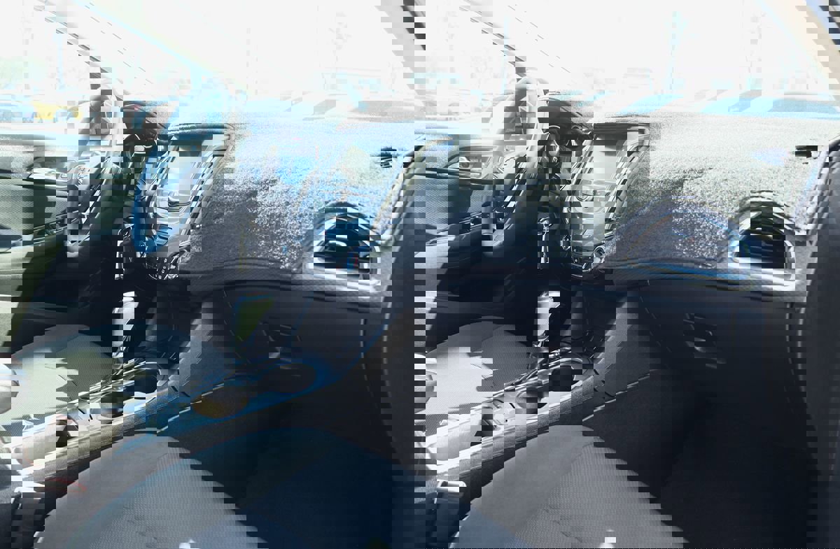 Used 2018 Chevrolet Cruze LT image 35