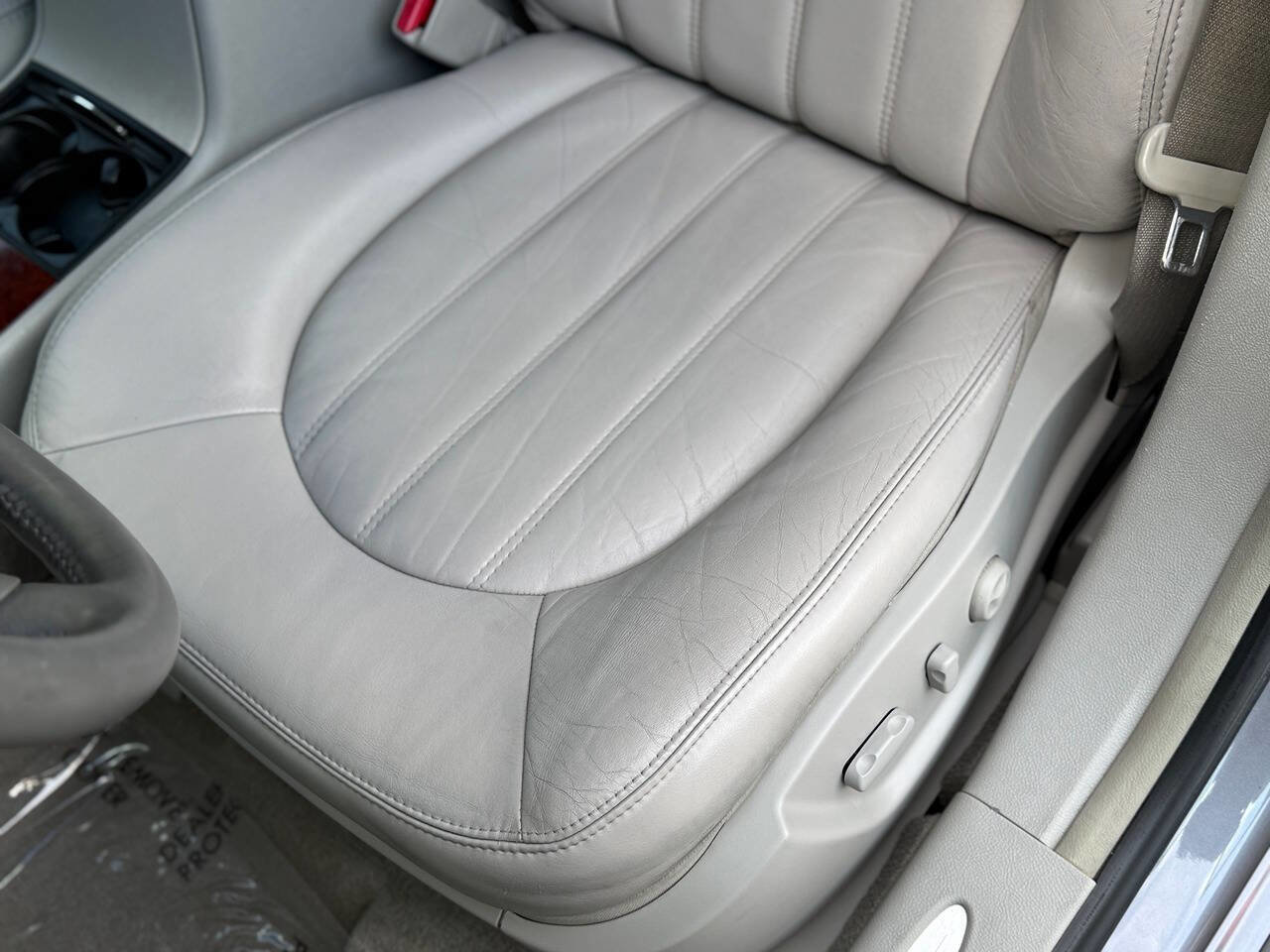 Used 2007 Buick Lucerne CXL w/ Luxury Package image 21