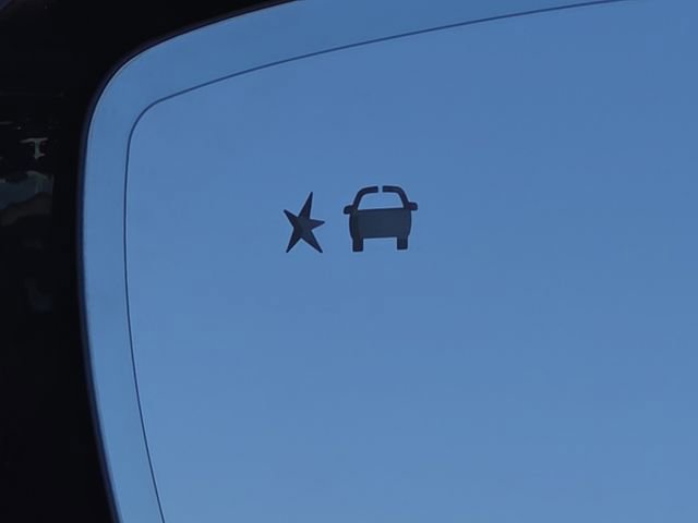 Used 2022 Buick Enclave Premium w/ Experience Buick Package AWD/4WD image 12