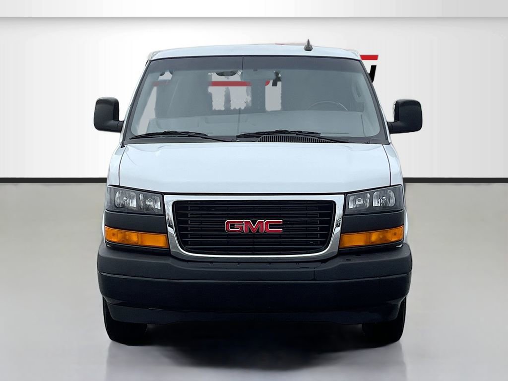 Used 2023 GMC Savana 3500 Extended w/ Driver Convenience Package RWD image 2