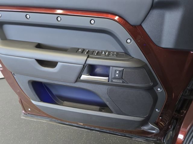 Certified 2025 Land Rover Defender 110 Sedona Red Edition AWD/4WD image 28