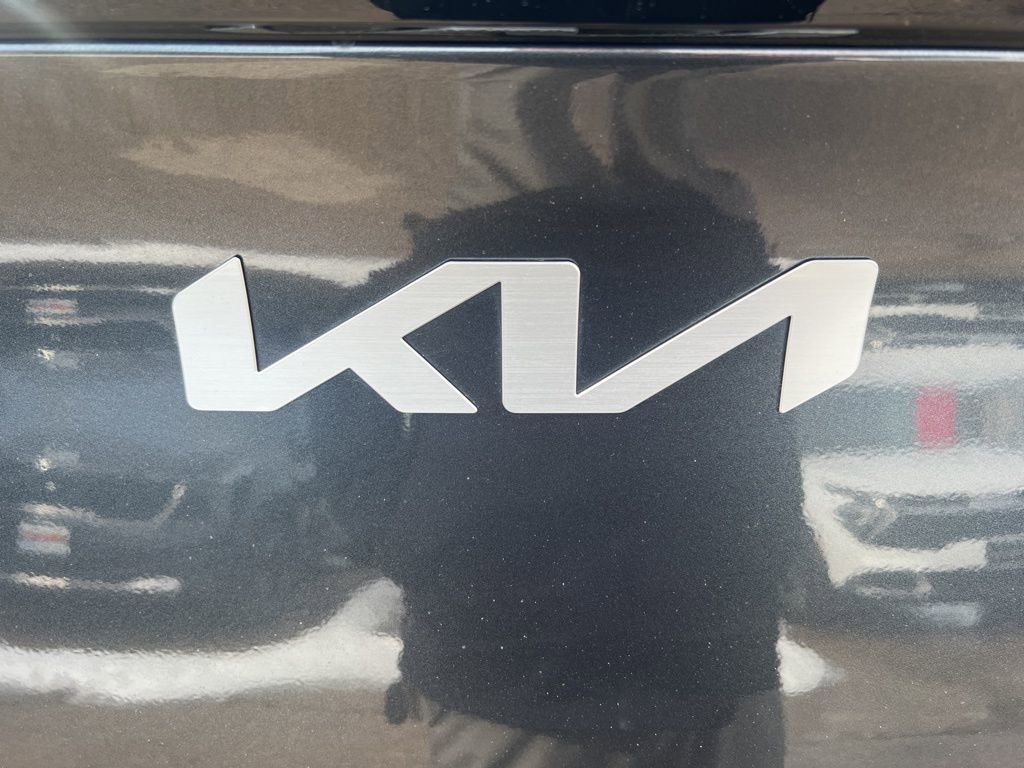Certified 2024 Kia Sportage EX image 31