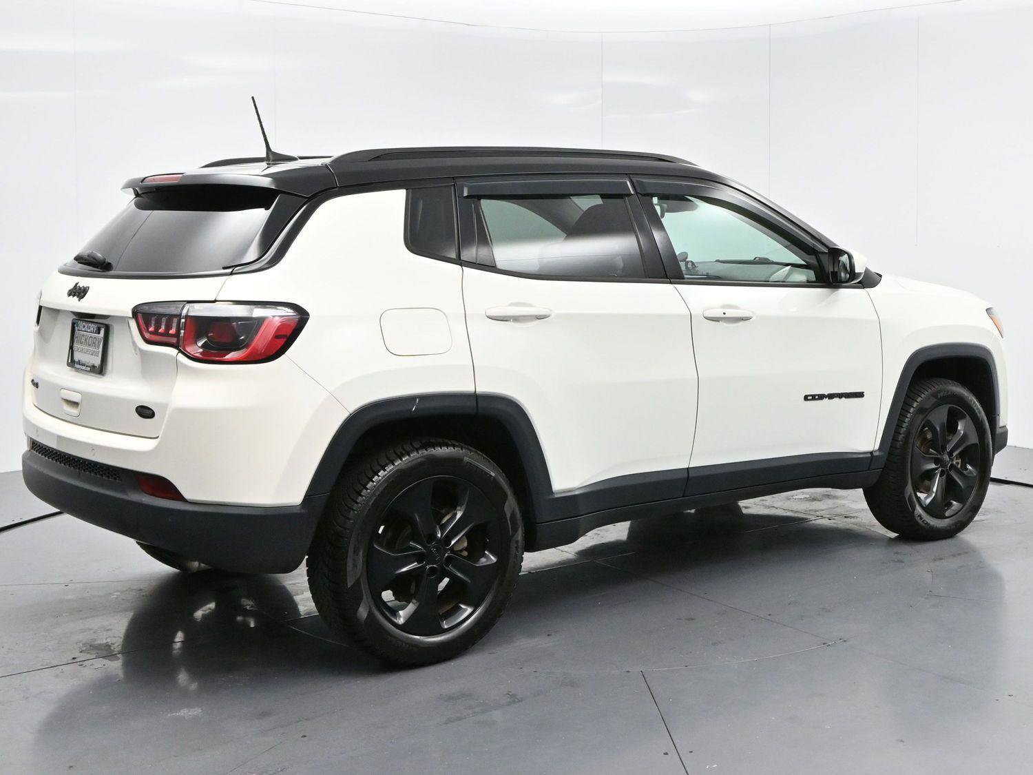 Used 2018 Jeep Compass Latitude w/ Popular Equipment Group AWD/4WD image 7