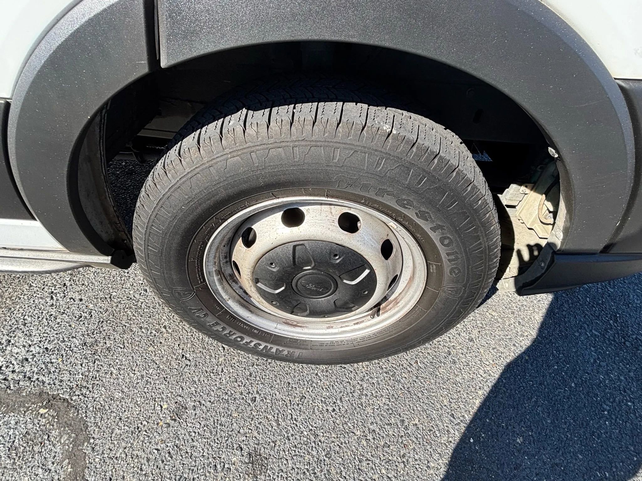 Used 2020 Ford Transit 150 Low Roof RWD image 18
